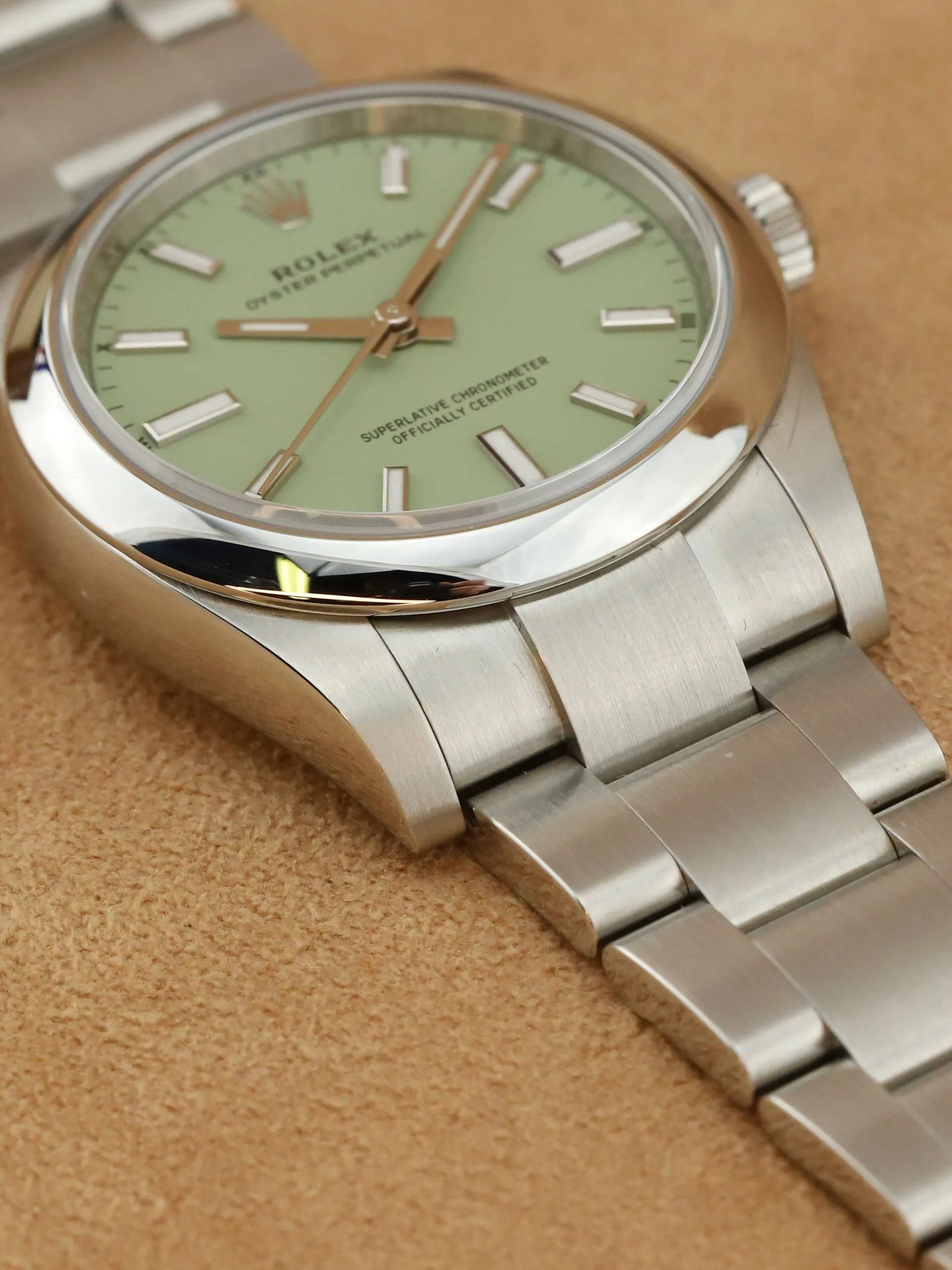 Rolex Oyster Perpetual 124200 Pistacchio foto 3